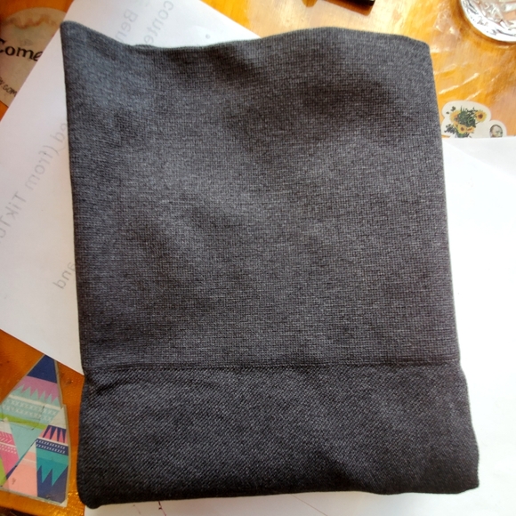 New Women's SPANX Gray Leggings Shapewear Size‎ Large Pants Casual Athletic NWOT - Picture 6 of 7